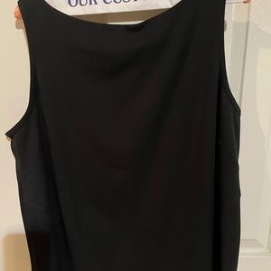 Sleeveless maternity top